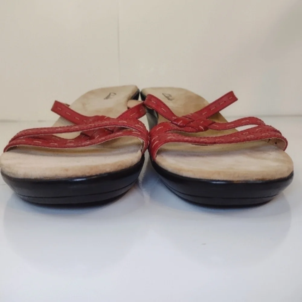 Clark's women's wedge strapy sandals size (10)M